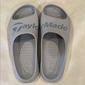 TaylorMade Unisex Light Gray G Fore Slide Sandals